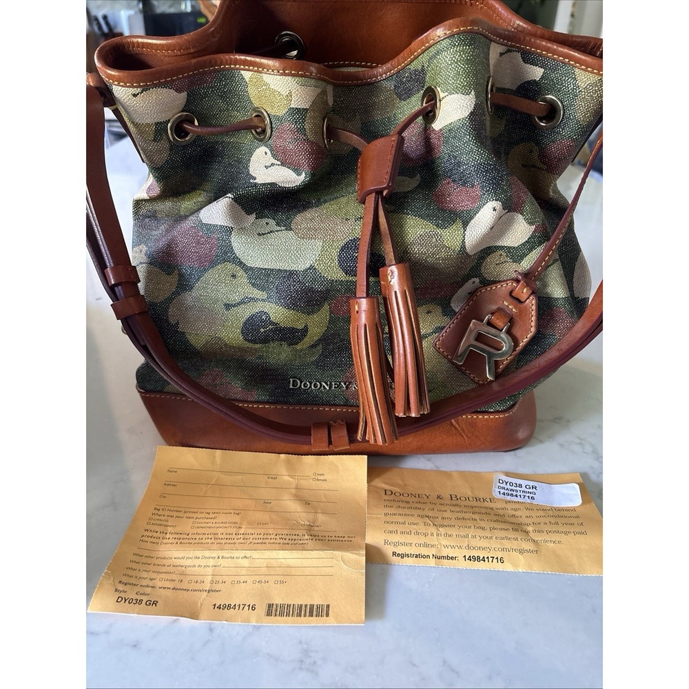 Dooney Bourke Duck Dynasty Robertson Camo Bucket Bag Shoulder Excellent